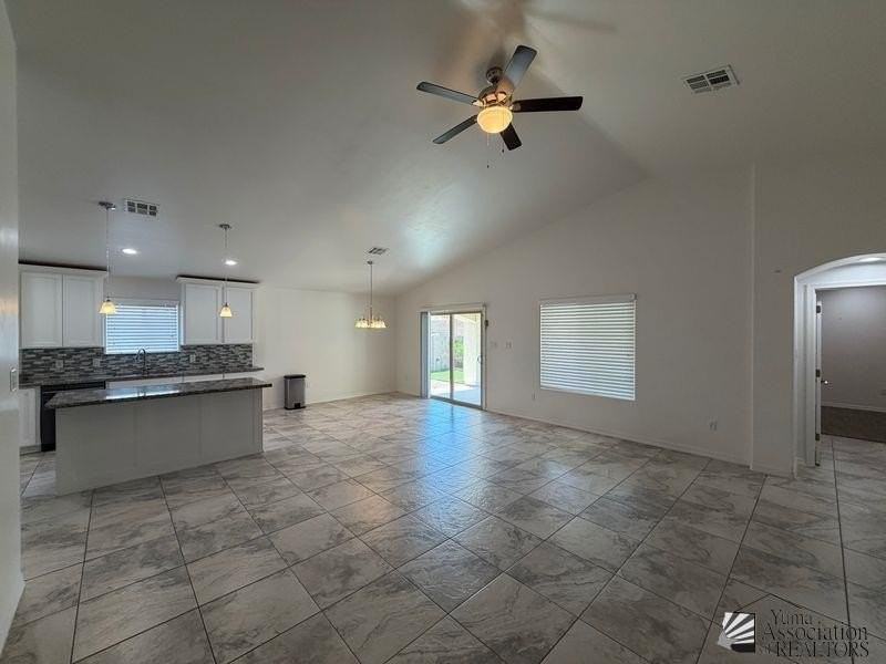 12625 E 48th Dr - Photo 2 of 29