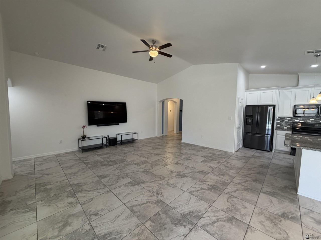 12625 E 48th Dr - Photo 4 of 29