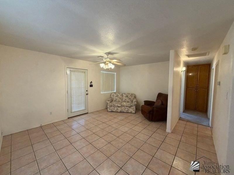 13613 E 52nd St - Photo 7 of 25