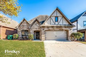 featured image of 2045 Overlook Pl