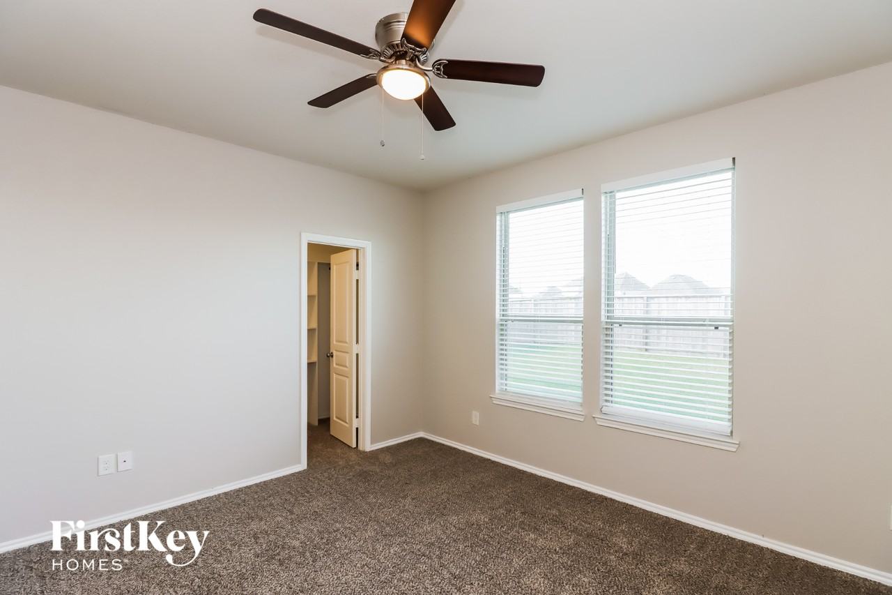 24114 Silver Sunset Ln - Photo 7 of 15