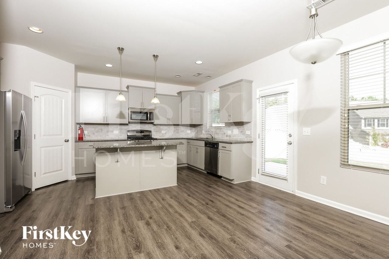 104 Eastern Teal Dr - Photo 5 of 15