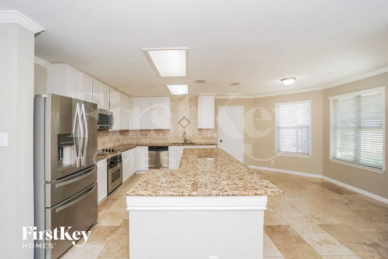 11715 Ripplewood - Photo 6 of 16