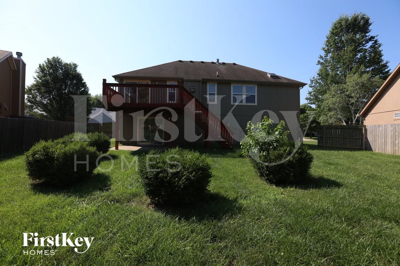 910 Applewood Ln - Photo 4 of 4
