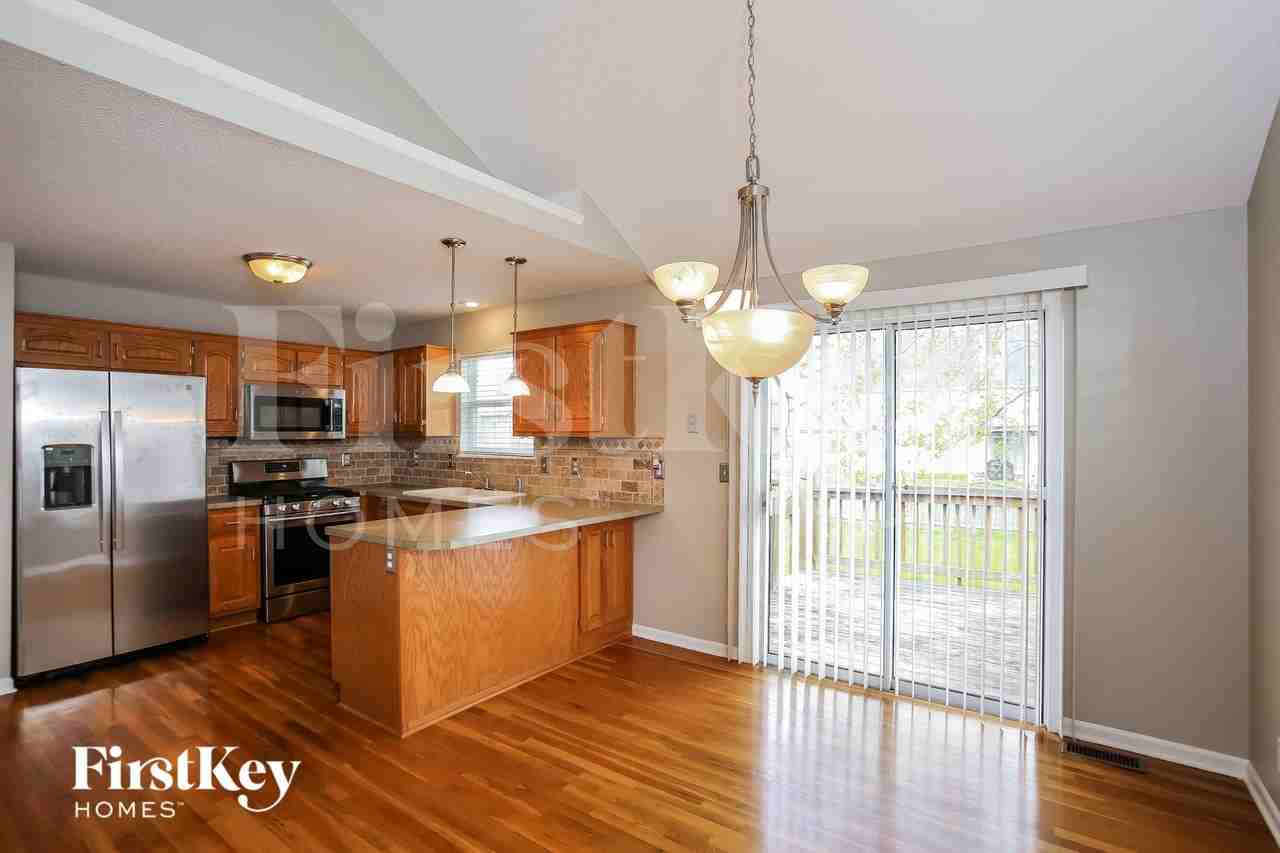 807 Canter St - Photo 5 of 15