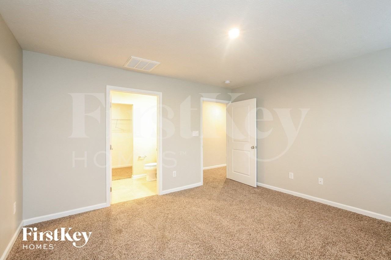 2655 Spurlock Ln - Photo 7 of 15