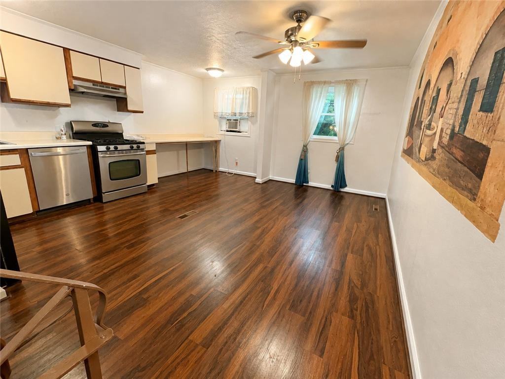 757 Mohawk St - Photo 5 of 12