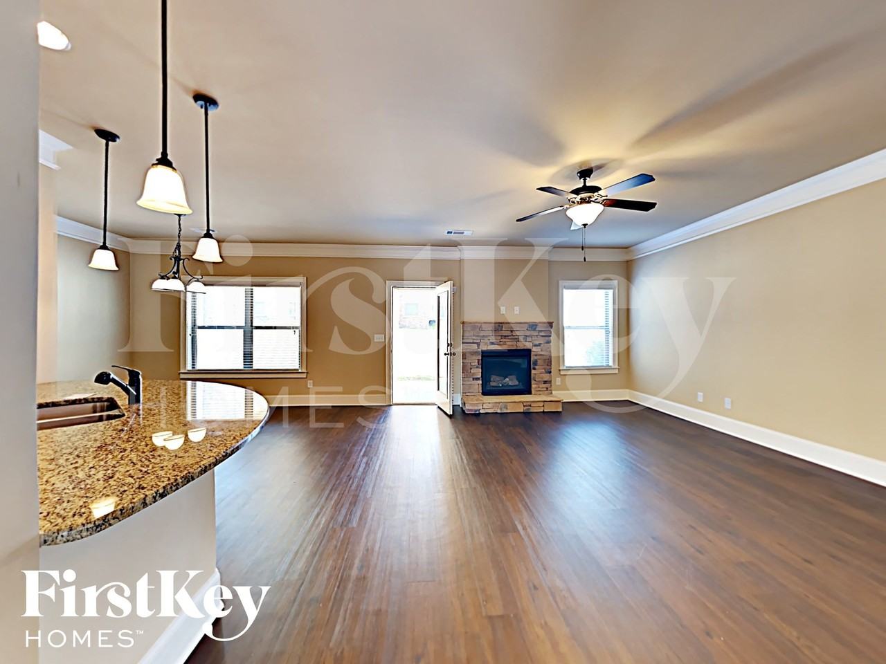 810 Golden Isles Dr - Photo 4 of 17