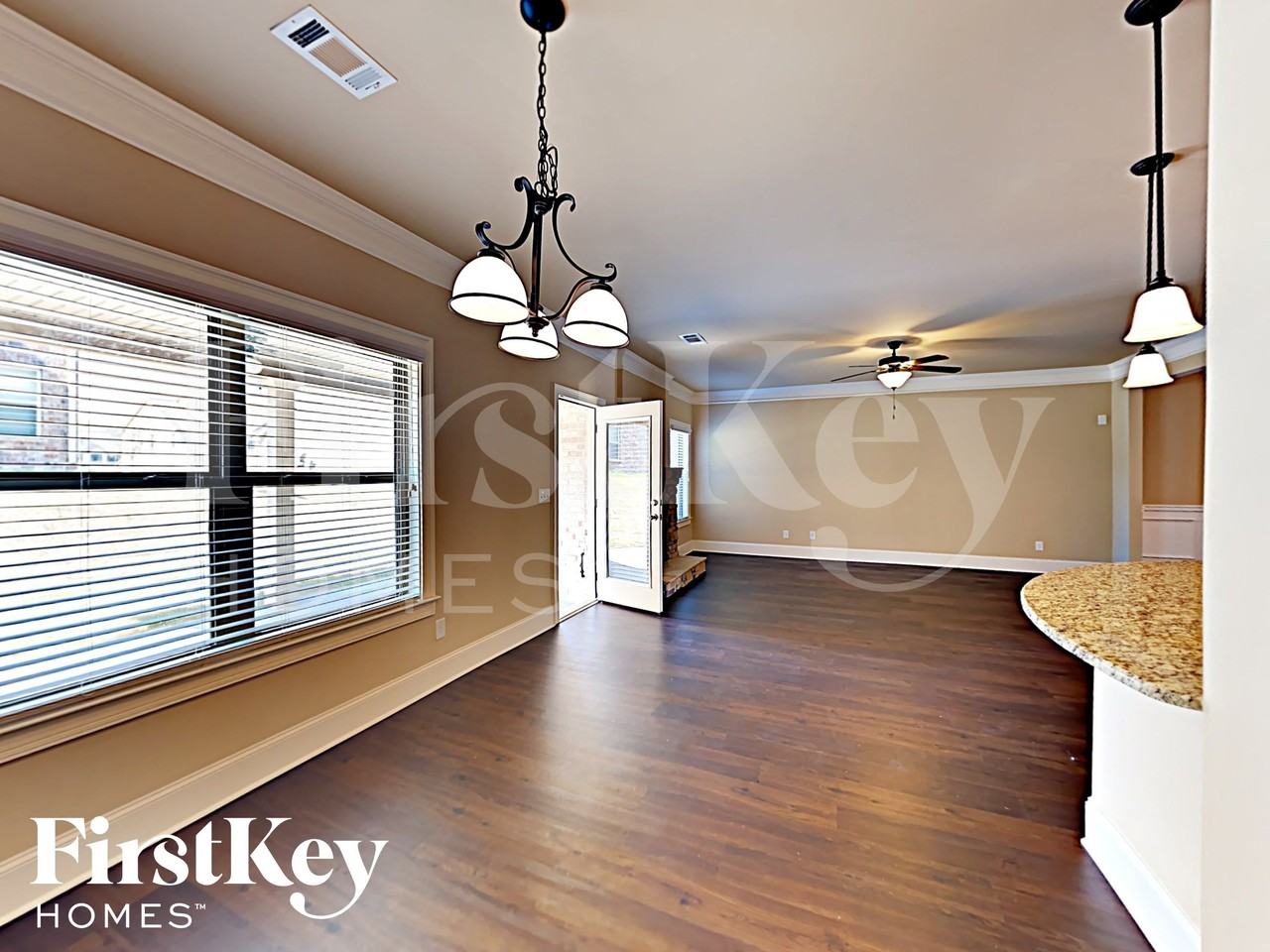 810 Golden Isles Dr - Photo 6 of 17