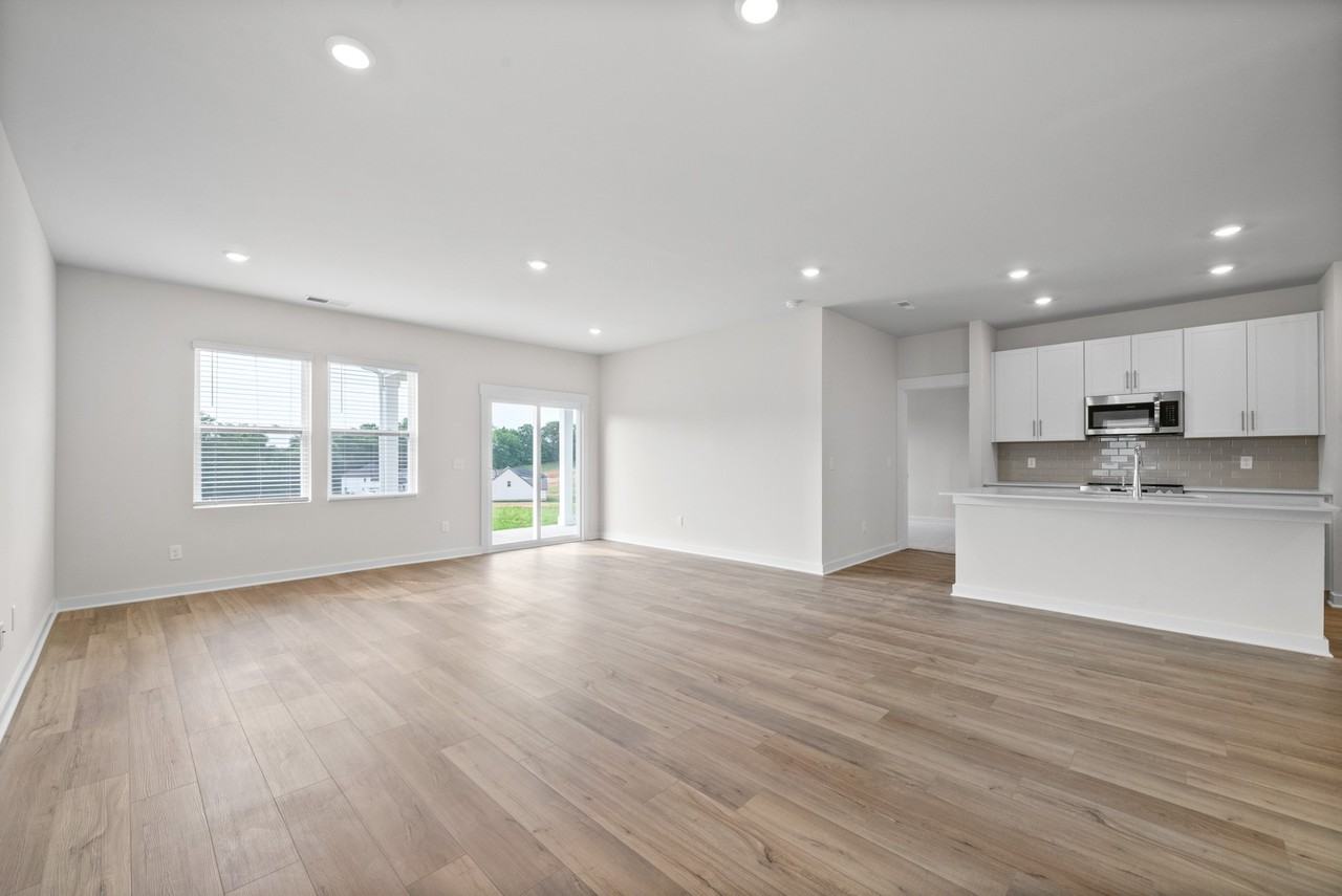 319 Lacewing Ln - Photo 5 of 30