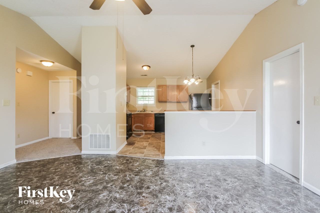 5346 Red River Ct - Photo 3 of 16