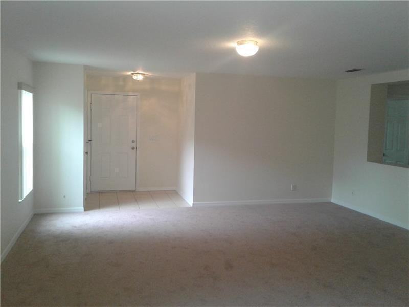 1752 Sw Airoso Blvd - Photo 4 of 10