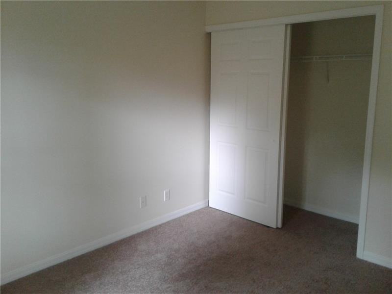 1752 Sw Airoso Blvd - Photo 7 of 10