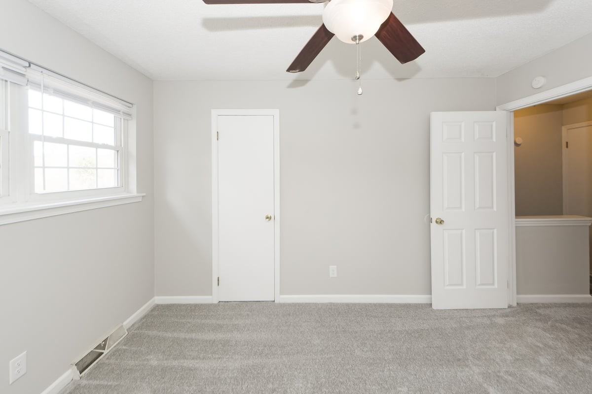 1305 Mathis Ferry Rd - Photo 5 of 28
