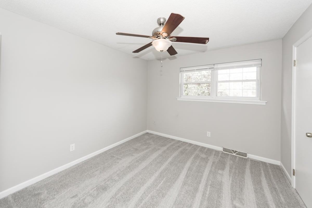 1305 Mathis Ferry Rd - Photo 7 of 28