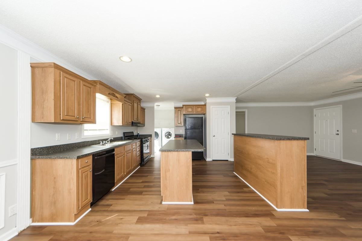 1911 N Grimball Rd - Photo 2 of 31