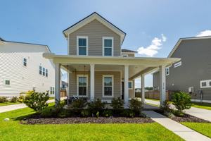 featured image of 214 Narrowleaf Ave