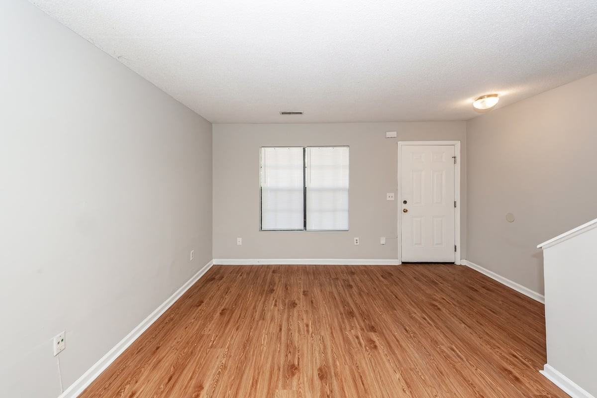 296 Fleming Rd Apt A - Photo 6 of 47