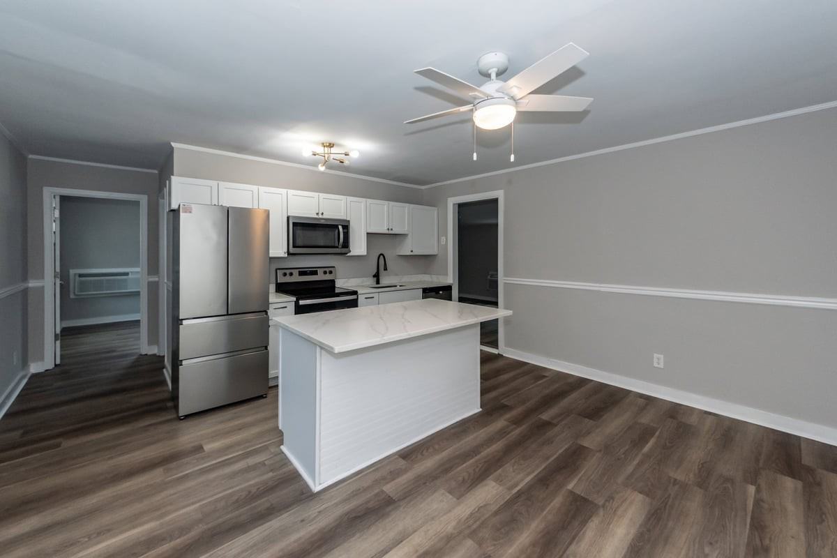 3860 Chestnut St - Photo 3 of 50