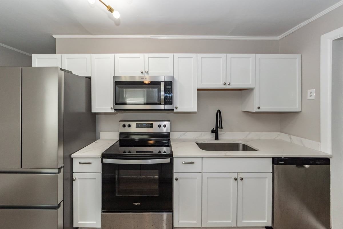 3860 Chestnut St - Photo 5 of 50