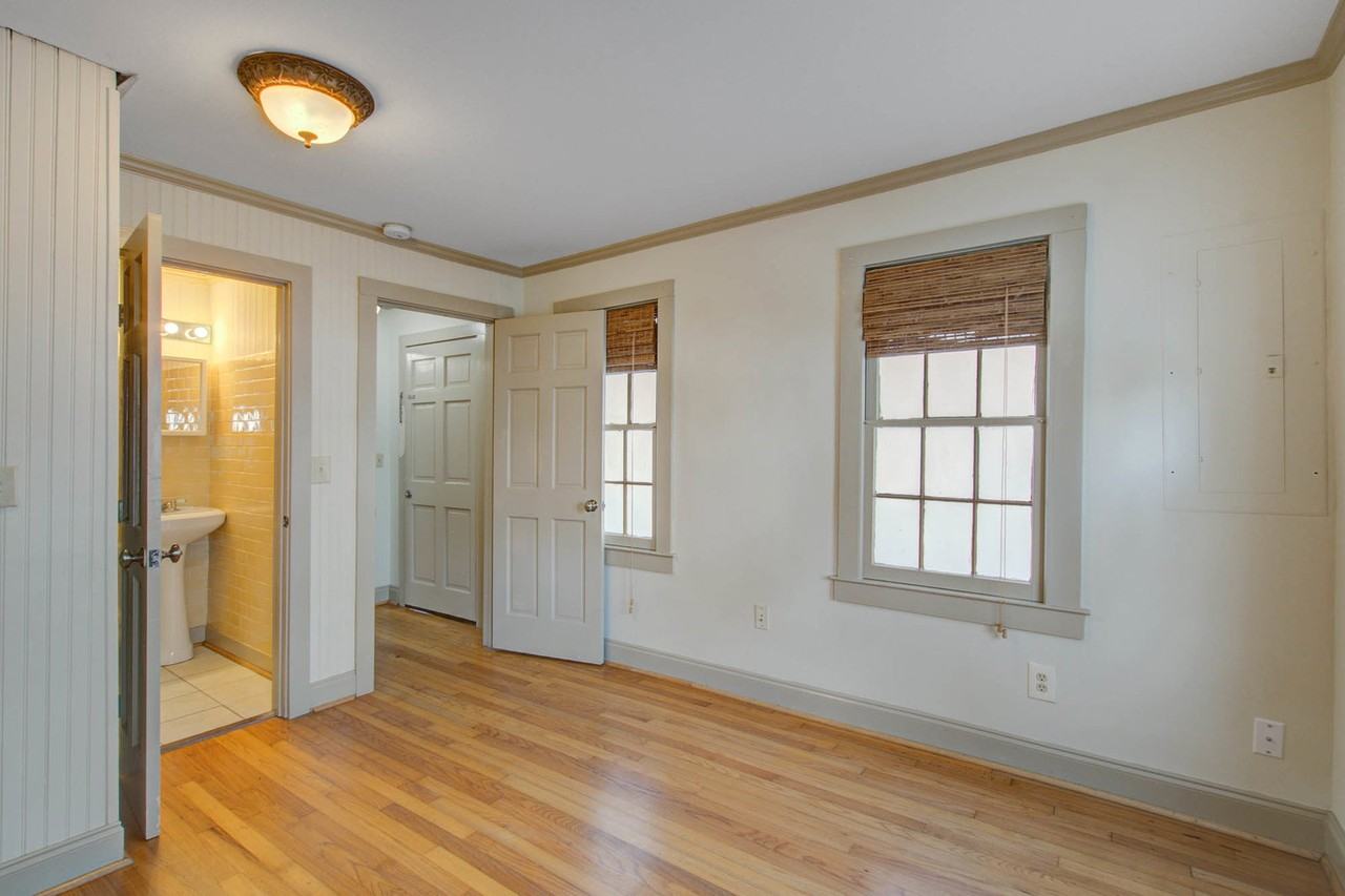 38 Ashe St #B - Photo 6 of 8