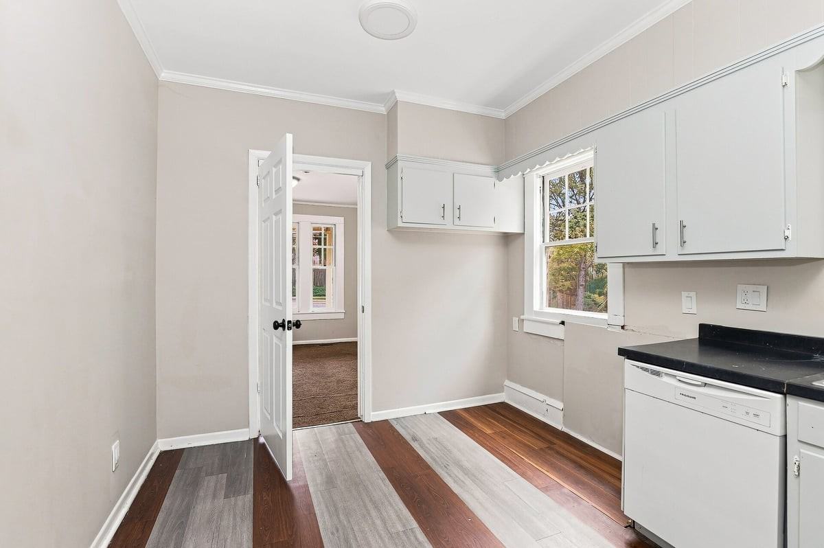 1602 Walker Ave - Photo 5 of 14