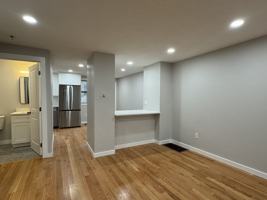 featured image of 41 Ashford St #41