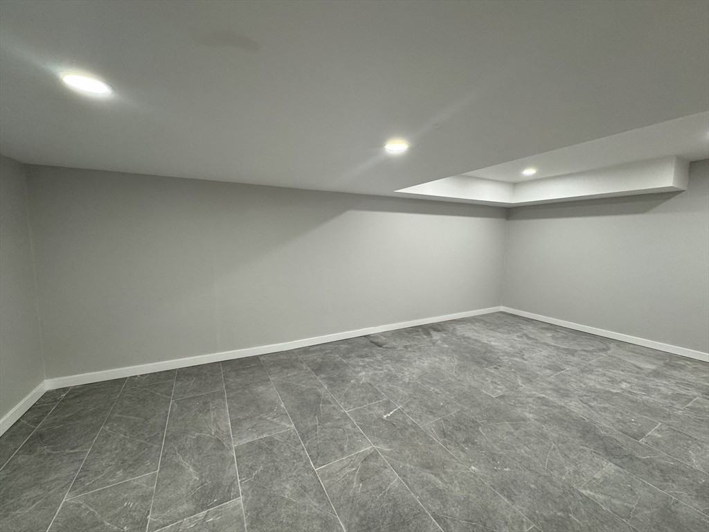 41 Ashford St #41 - Photo 5 of 21