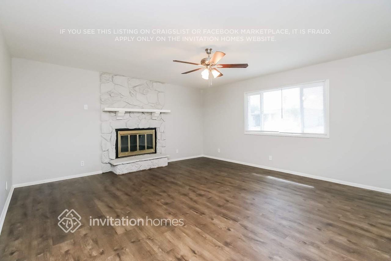2710 W Minton Dr - Photo 3 of 16