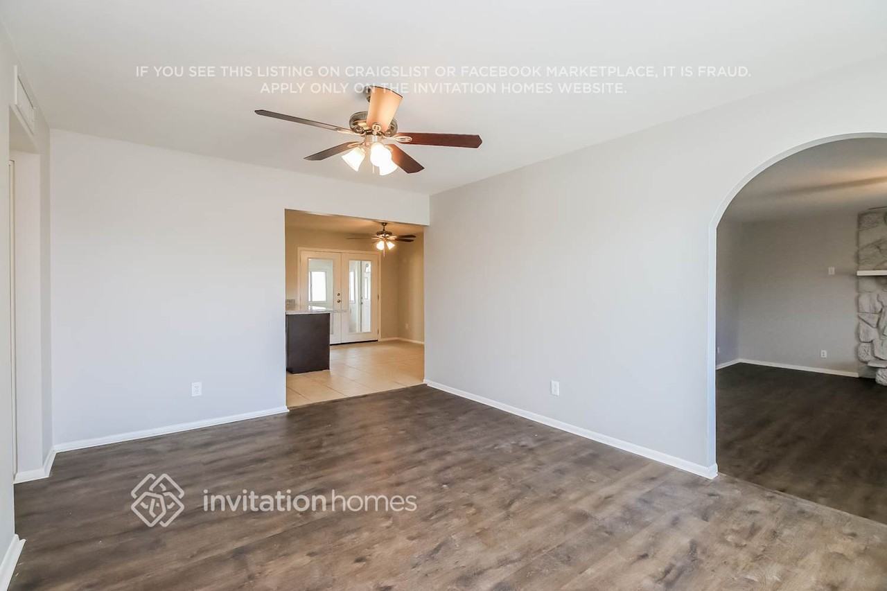2710 W Minton Dr - Photo 5 of 16