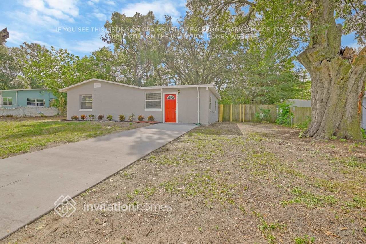 7204 Harwick Dr - Photo 3 of 28