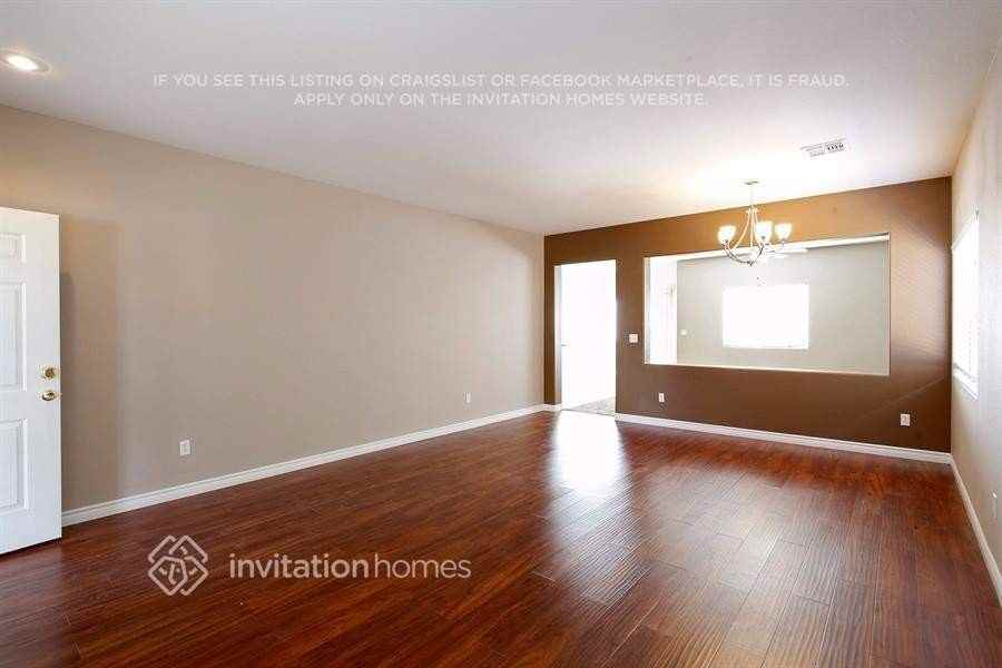 5009 Morning Falls Ave - Photo 2 of 21