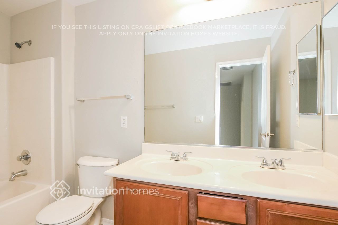 977 W Jersey Way - Photo 7 of 16