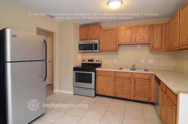 1408 Atlantic Dr - Photo 7 of 19