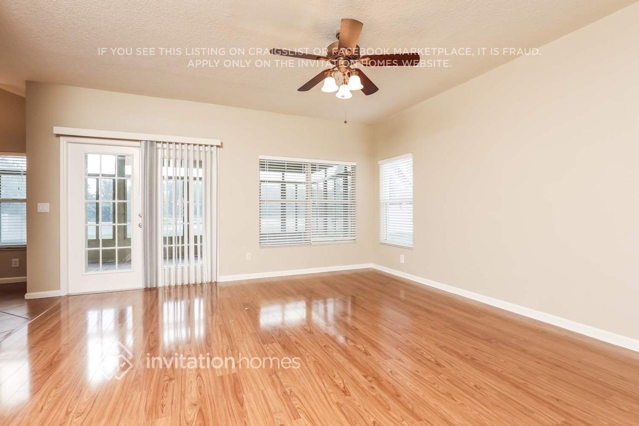 13659 Hawk Lake Dr - Photo 4 of 21