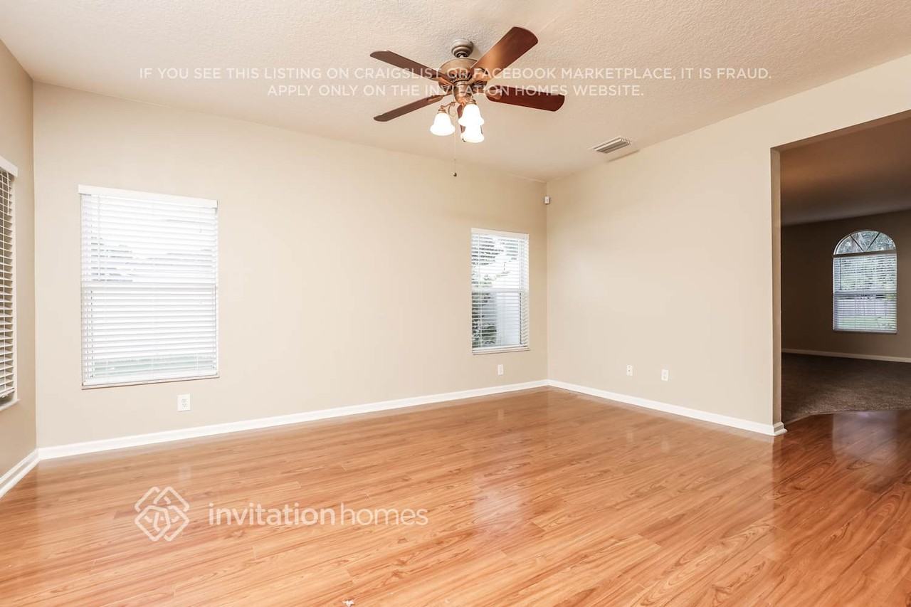 13659 Hawk Lake Dr - Photo 5 of 21