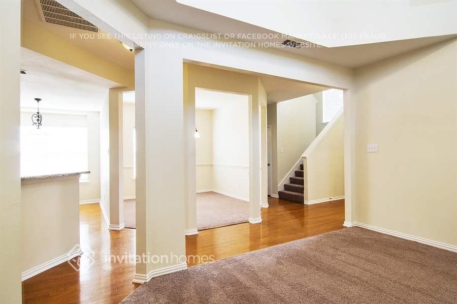 1312 W Branch Hollow Dr - Photo 4 of 20