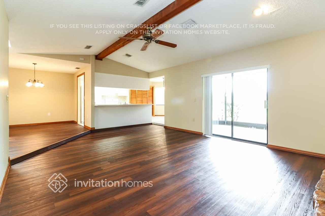 7317 Bramblewood Dr - Photo 5 of 21