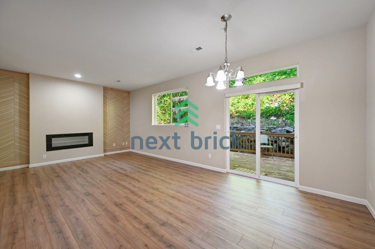 6110 Alexander Pl Se - Photo 6 of 26