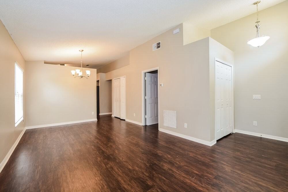 641 Whitetail Loop - Photo 3 of 16