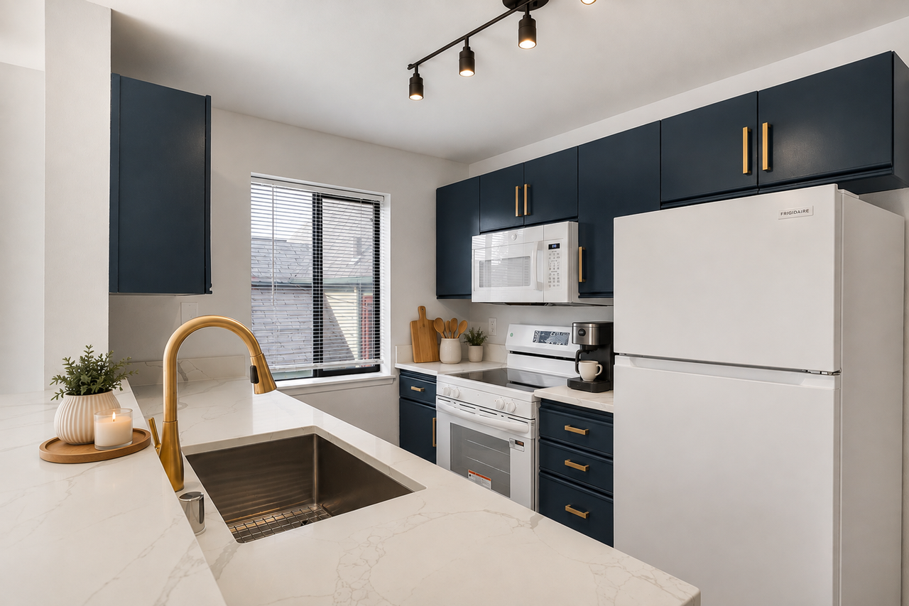 Ballard Heights Apartments - Photo 2 of 12
