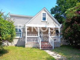 featured image of 1000 Albert Ave