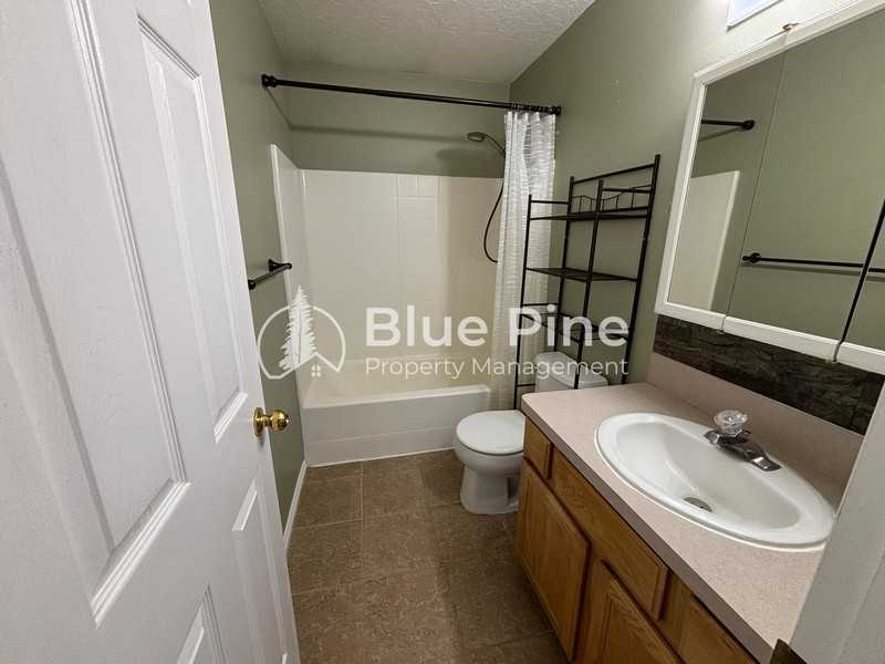 3709 E 20th N - Photo 6 of 16