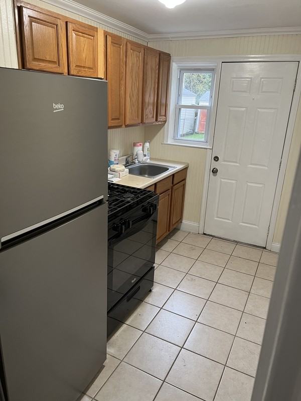 105 Bungalow Ave - Photo 7 of 26