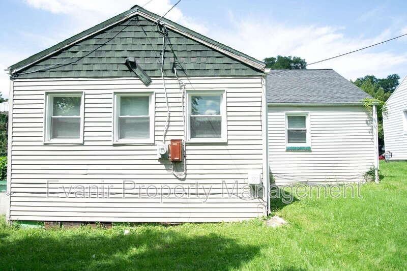 509 E 3rd St - Photo 4 of 27