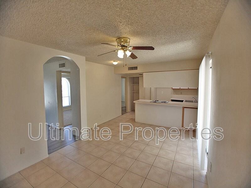6043 N 71st Ln - Photo 7 of 25