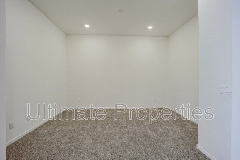25172 N 106th Dr - Photo 3 of 27