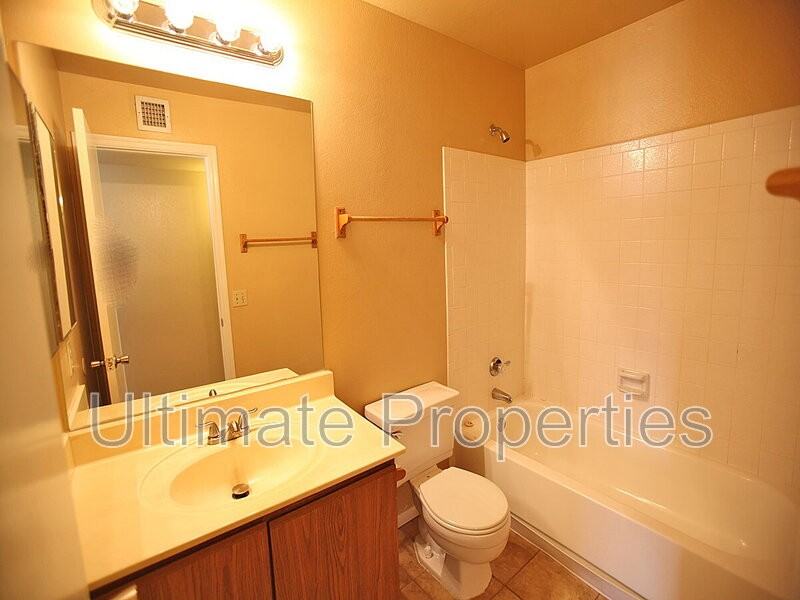 8832 W Saint John Rd - Photo 7 of 14