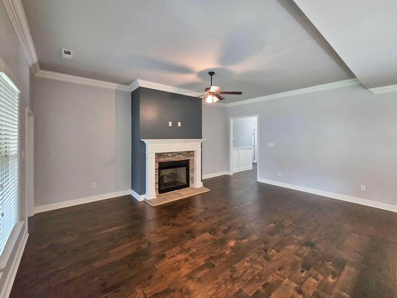 3023 Peevey Creek Ln - Photo 4 of 42