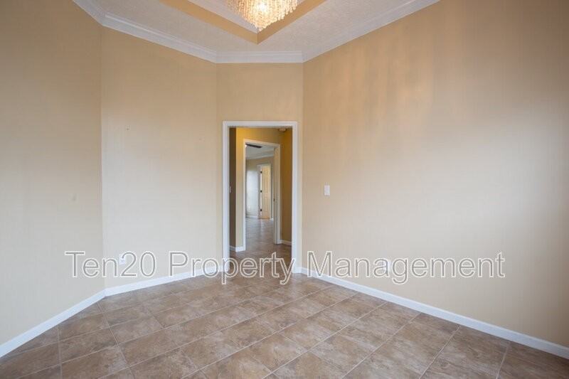 25 Kalin St - Photo 2 of 21